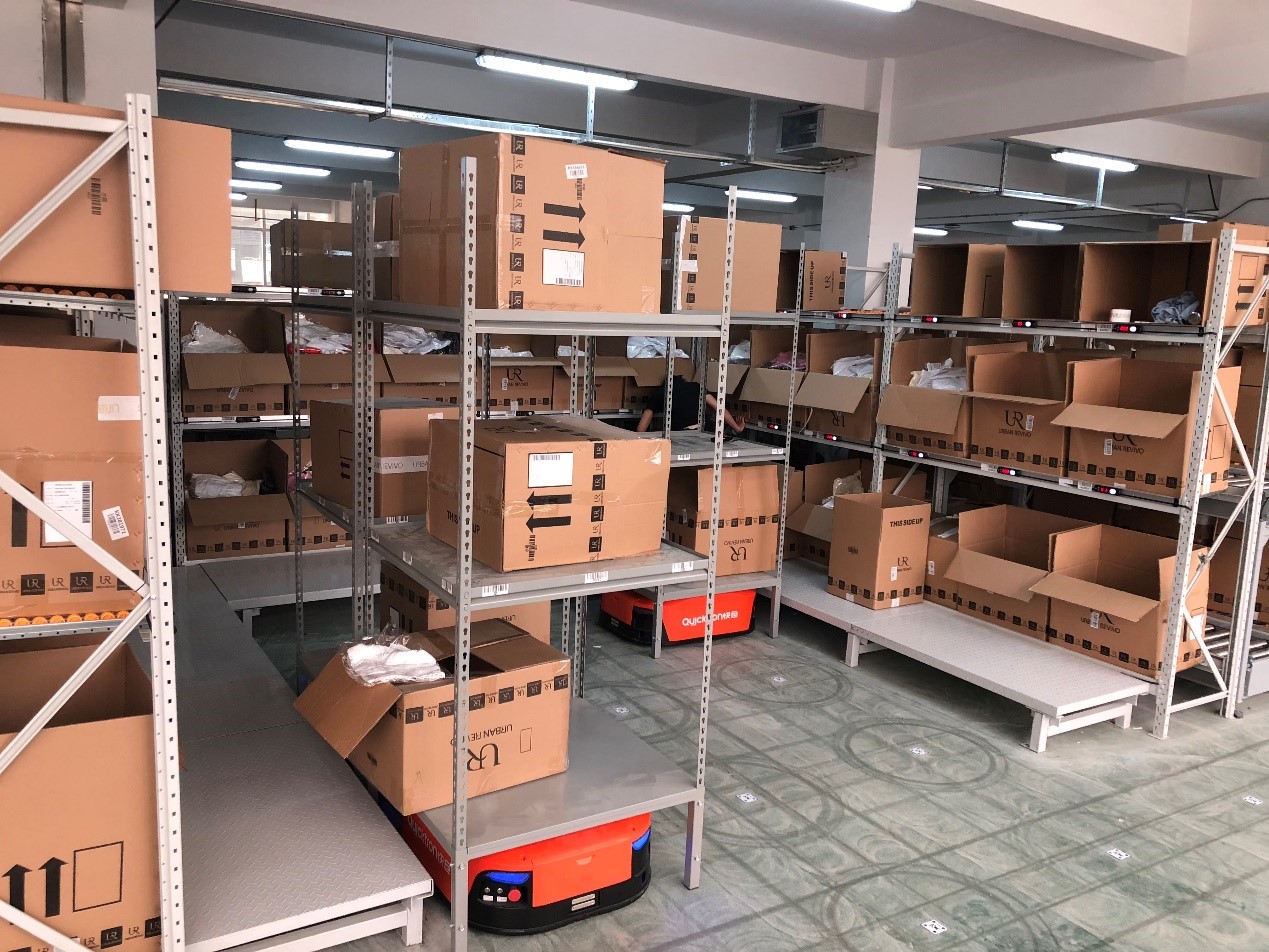 寶開常務副總裁王雷:“新零售環境下的物流中心規劃”主題分享 | UR服飾物流中心迎百余服裝物流經理人現場參觀